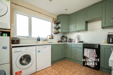 4 bedroom terraced house to rent - Photo 4