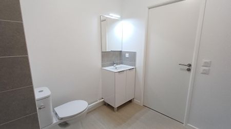 location Appartement T2 DE 46.47m² À SAVIGNY LE TEMPLE - Photo 2