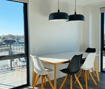 Centrally located in the heart of Christchurch - Photo 4