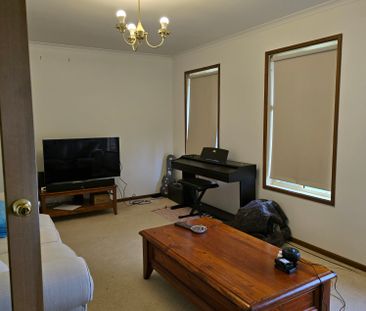 Narre Warren - Photo 1