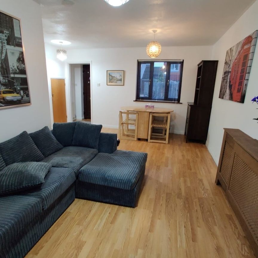 2 Bed End Terrace, St. Michaels Close, E16 - Photo 1