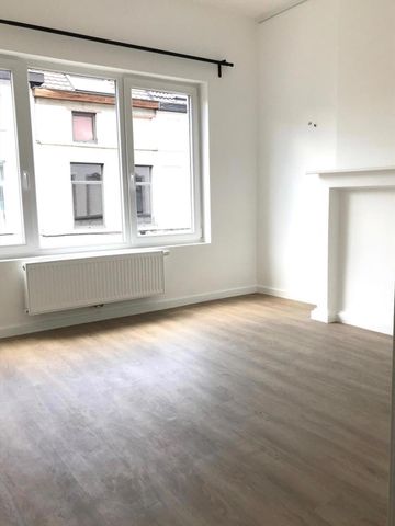 Gerenoveerde woning met 2 slaapkamers in retrotegel - Foto 3
