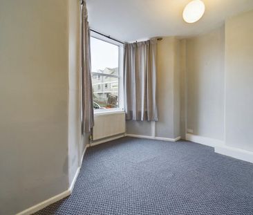 1 bedroom ground floor flat to rent - Photo 5