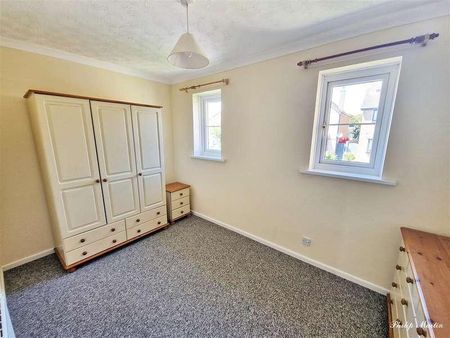 Evea Close, Truro, TR1 - Photo 4