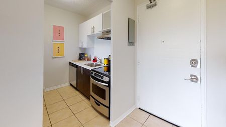 57 Bayswater Avenue, Hintonburg - Mechanicsville, Ottawa, ON - Photo 4
