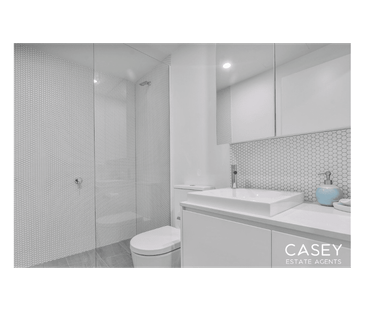 Experience the Ultimate Waterfront Lifestyle - Photo 4