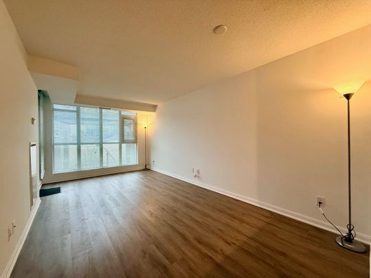 For Lease - 35 Bastion Street Unit# 625, Toronto, Ontario - Photo 1