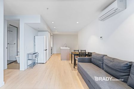 2710/135 A'beckett Street, Melbourne - Photo 4