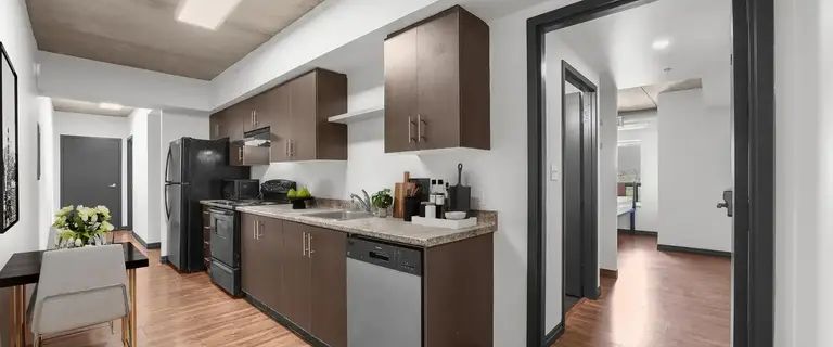 21 Columbia Street West | 21 Columbia Street West, Waterloo - Photo 1