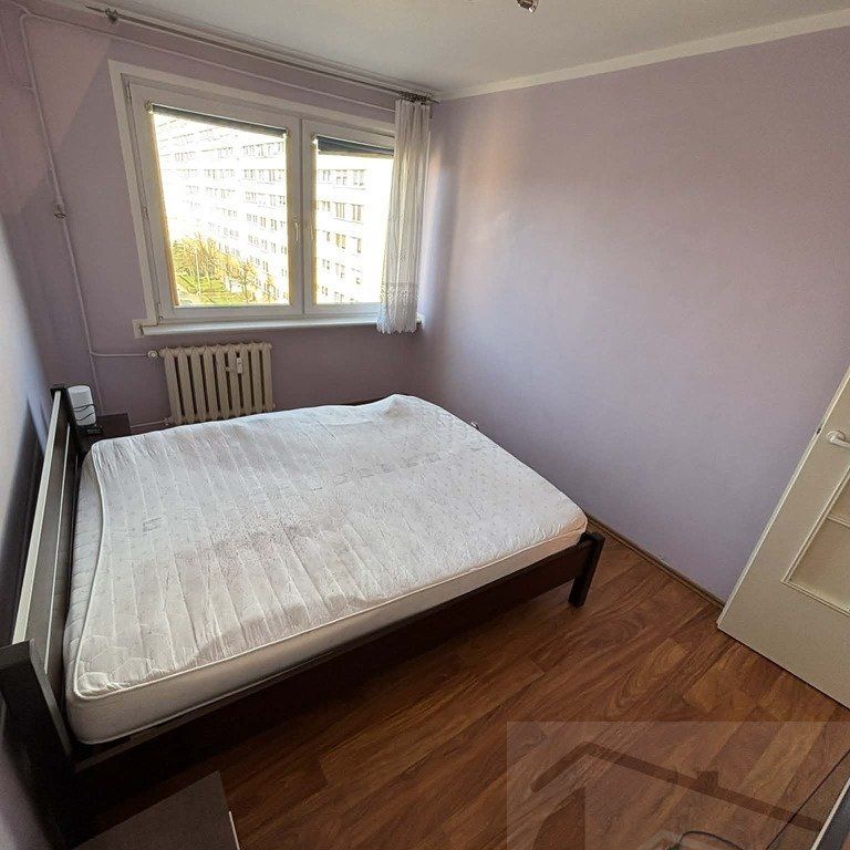 Trzypokojowe mieszkanie w Policach - Zdjęcie 1