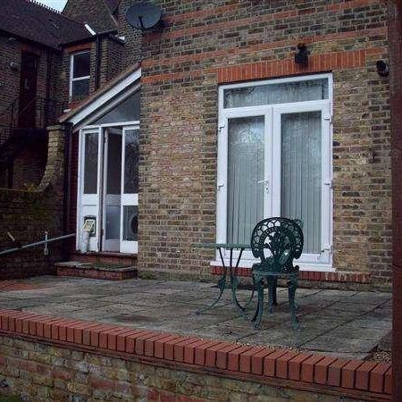 Gordon Road, Ealing, W5 - Photo 1