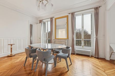 Location Appartement 4 pièces Meublé 109m² PARIS 7ème - Photo 4