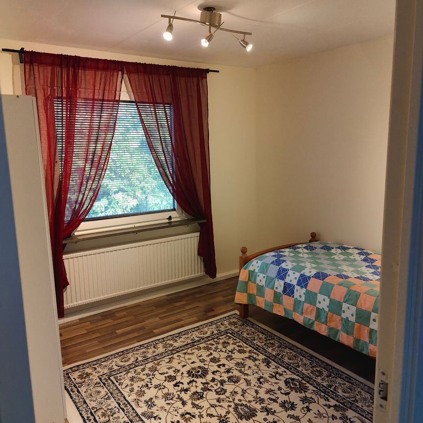 Mårdvägen, Västerås - Photo 1