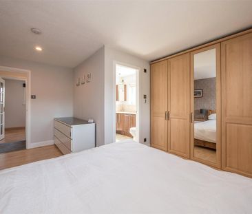 2 bedroom semi-detached house to rent - Photo 5