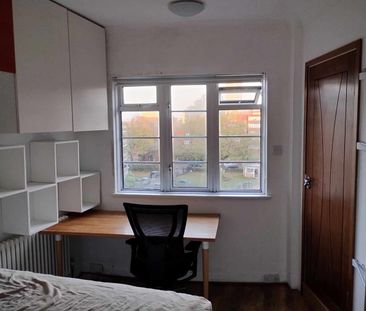 Room in a Shared Flat, Gliddon Road, W14 - Photo 6
