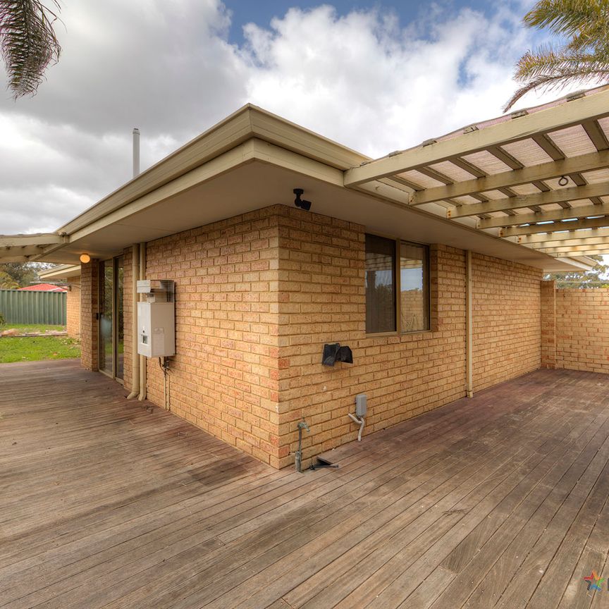 14a Emanuel Court, Marangaroo WA 6064 - Photo 1