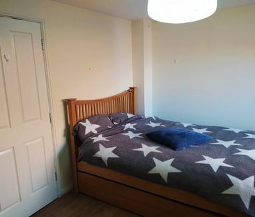 Room in a Shared House, Beds Semi-Detached Schuster Road, M14 - Photo 5