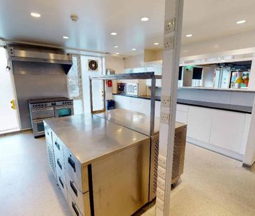 Bronze Studio - Photo 1