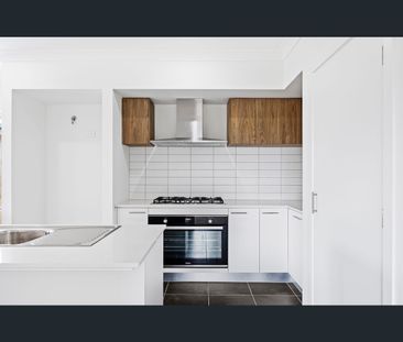 23 Andrew St, Caboolture South, Qld 4510 - Photo 4