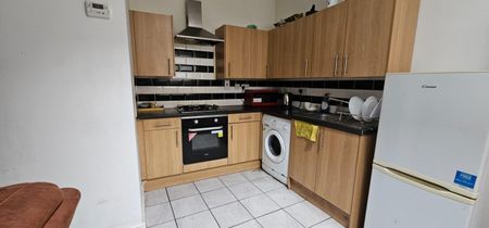 House To Let - Photo 5