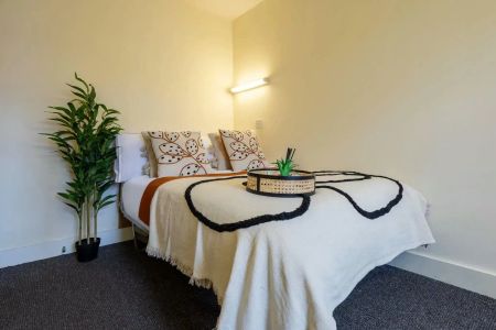 Bronze Non Ensuite – Medium - Photo 3