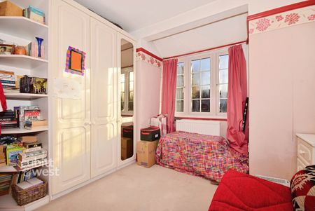 3 bedroom detached bungalow to rent - Photo 4