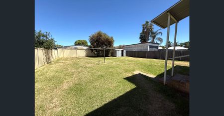 3 BEDROOM HOME LOCATED WEST TAMWORTH - Photo 5