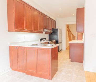 For Lease - 73 Southvale Drive, Vaughan, Ontario - Photo 6