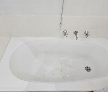 MODERN VILLA IN CENTRAL LOCATION!! - Photo 5