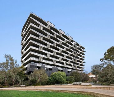 Stunning 1-Bedroom Ground Floor Apartment in the Sought-After Locat... - Photo 4