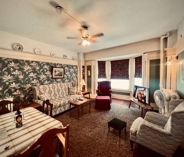 SUITES OFFERED IN HISTORIC ARUNDEL MANSIONS HOTEL BUILT IN 1912 - Photo 3