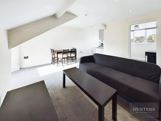 2 bedroom Flat To Let Total Size: 614 SQ FT - Photo 1