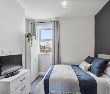 7 bedroom terraced house to rent - Photo 2