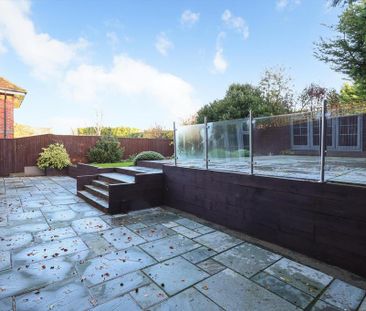 5 bedroom detached house to rent - Photo 4