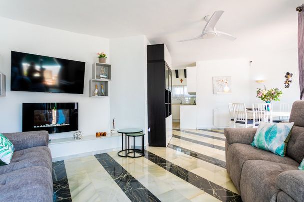 Penthouse in Calahonda - Photo 1