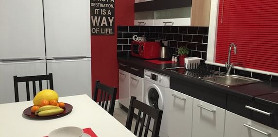 WF6, Normanton - Photo 2