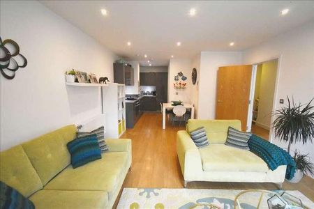 Town Hall Square, Crayford, DA1 - Photo 4