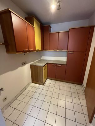 Geräumige 3-Zimmer-Mietwohnung in ruhiger Lage, Geidorf Graz, mit Einbauküche und Grünblick. - Photo 1