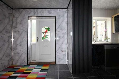 Kingsdale Crescent, Bradford, BD2 - Photo 5