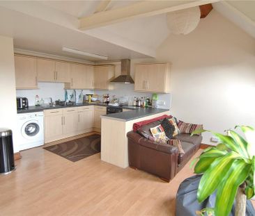 2 bedroom apartment to rent - Photo 4