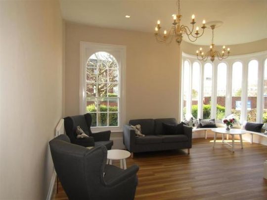 1 bedroom in a house share to rent - Photo 1