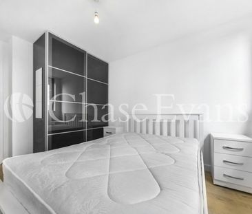 1 Bed Flat, Proton Tower, E14 - Photo 3