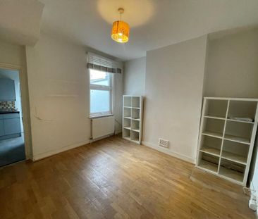 4 bedroom house to rent - Photo 1