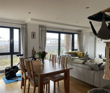 2 Bed Flat, Trundleys Road, SE8 - Photo 1