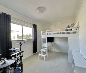 2 story, 2 bedroom apartment - Photo 1