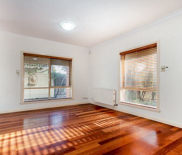 Beautiful family home in Ideal Location - Photo 4
