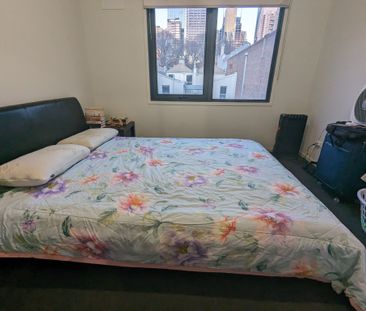 West Melbourne - Photo 2