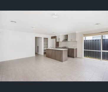 34 Mercer Street, Harkness, Vic 3337 - Photo 6
