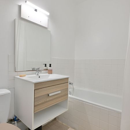 Location Appartement 1 pièce 21m² - Photo 3