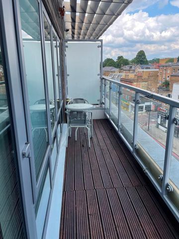 1 Bed Flat, Lee High Road, SE13 - Photo 5